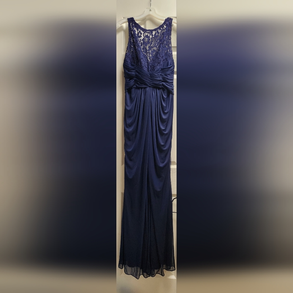 sleeveless long mesh dress with corded lace